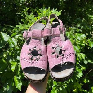 Dr. martens flower cutout pink color changing sandals